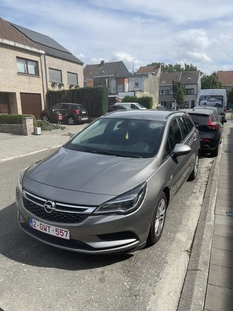 Opel Astra sport tourer break Groen - 2