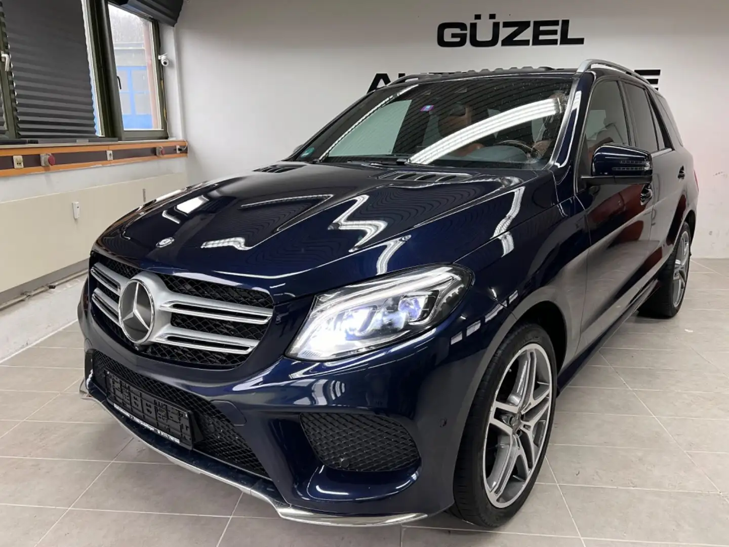 Mercedes-Benz GLE 350 d 4Matic/AMG LINE/360KAM/TOT/DISTR/SPUR/ Bleu - 1