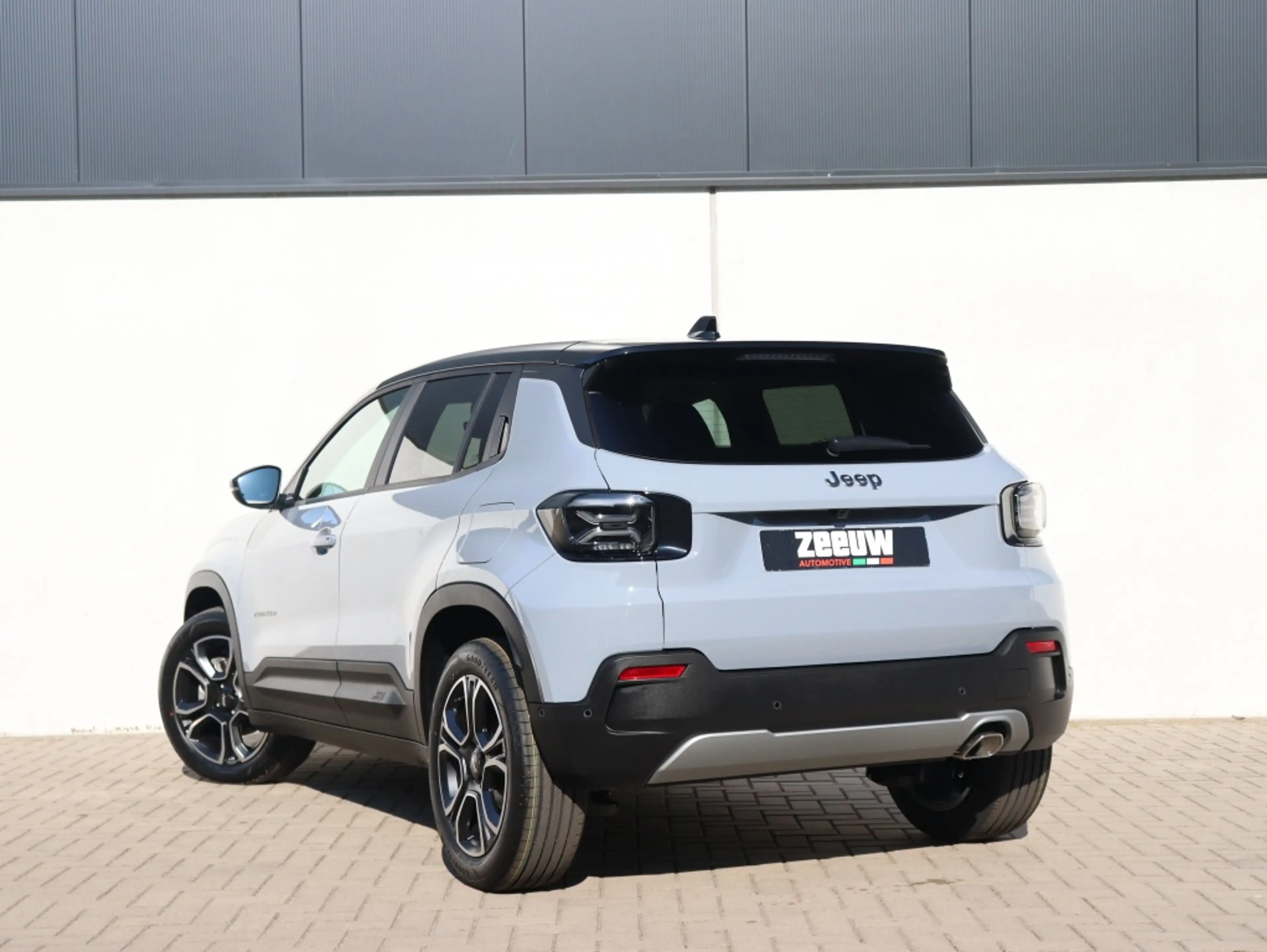Jeep Avenger 1.2 e-Hybrid Summit | Navi | JBL | Camera | Winter — photo 7