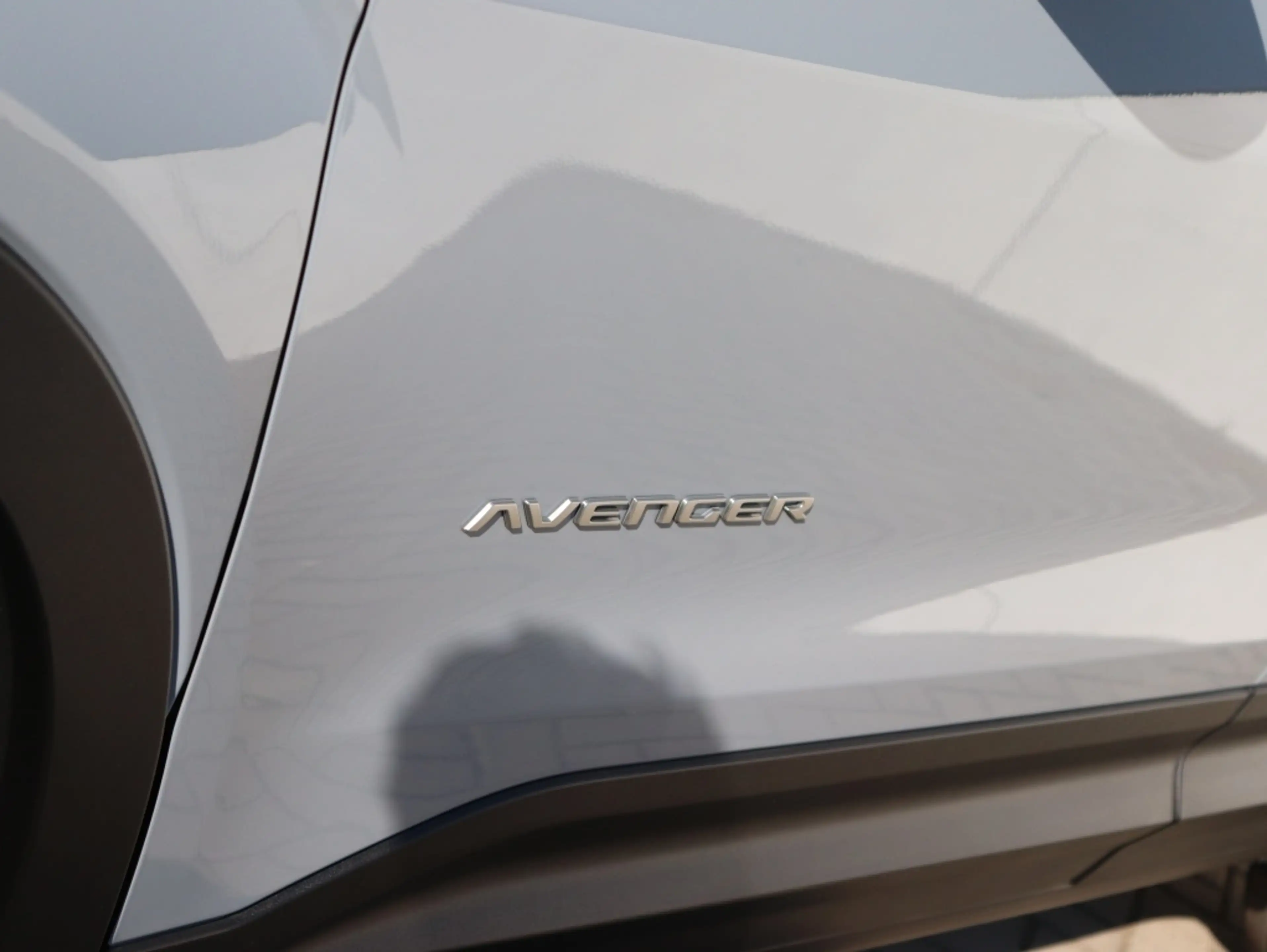 Jeep Avenger 1.2 e-Hybrid Summit | Navi | JBL | Camera | Winter — photo 11