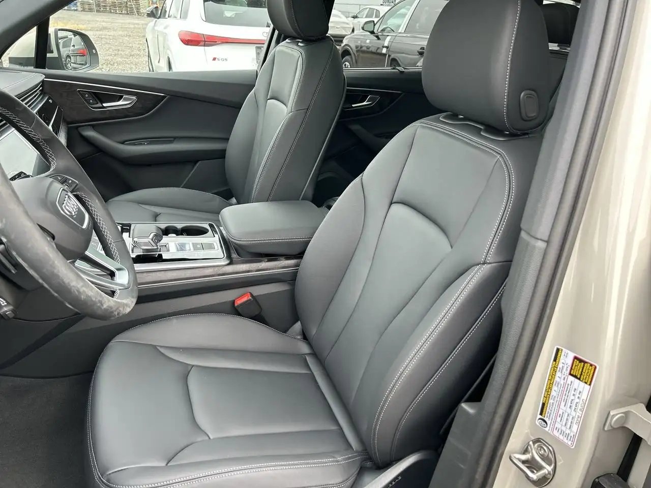 Audi Q7 снимка Audi Q7