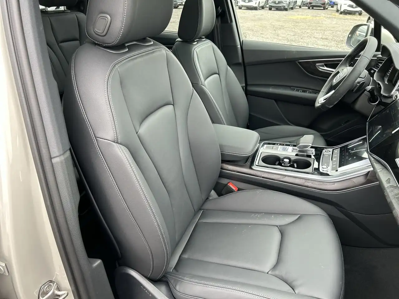 Audi Q7 снимка Audi Q7