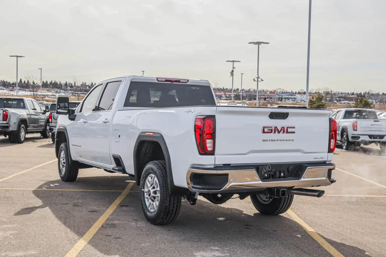 GMC Sierra 2500HD снимка GMC Sierra 2500HD