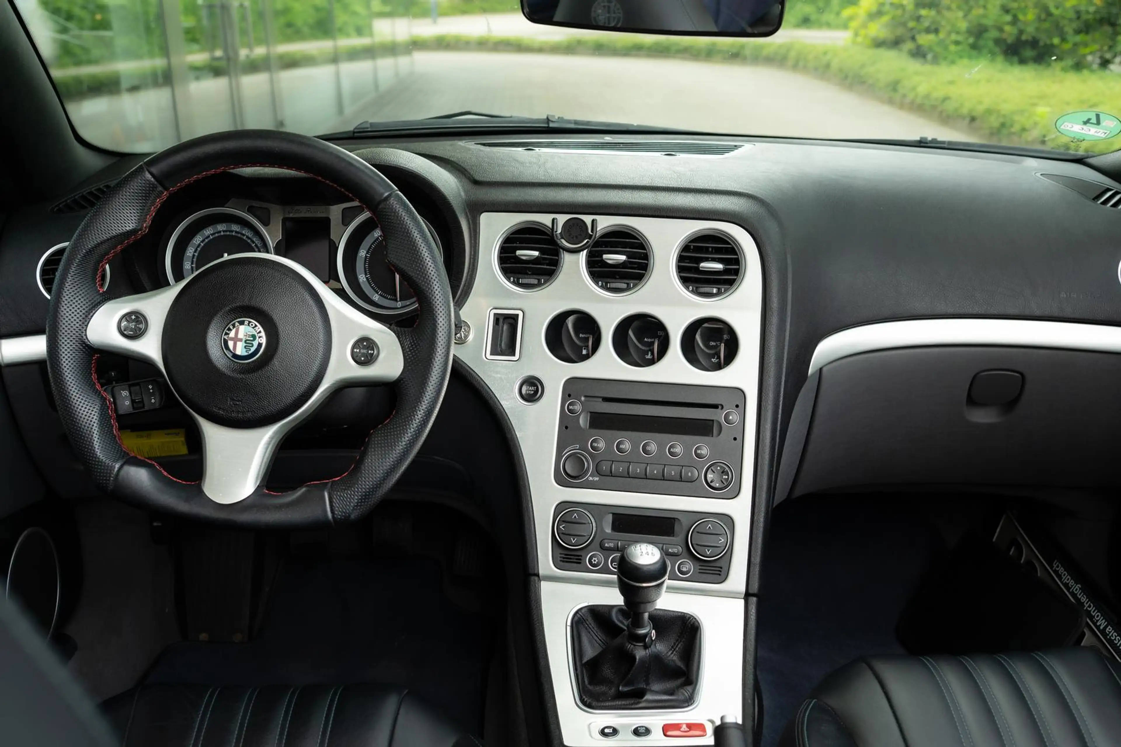 Alfa Romeo Spider 3.2 V6 JTS 24V Exclusive Q4 Metallic — photo 14