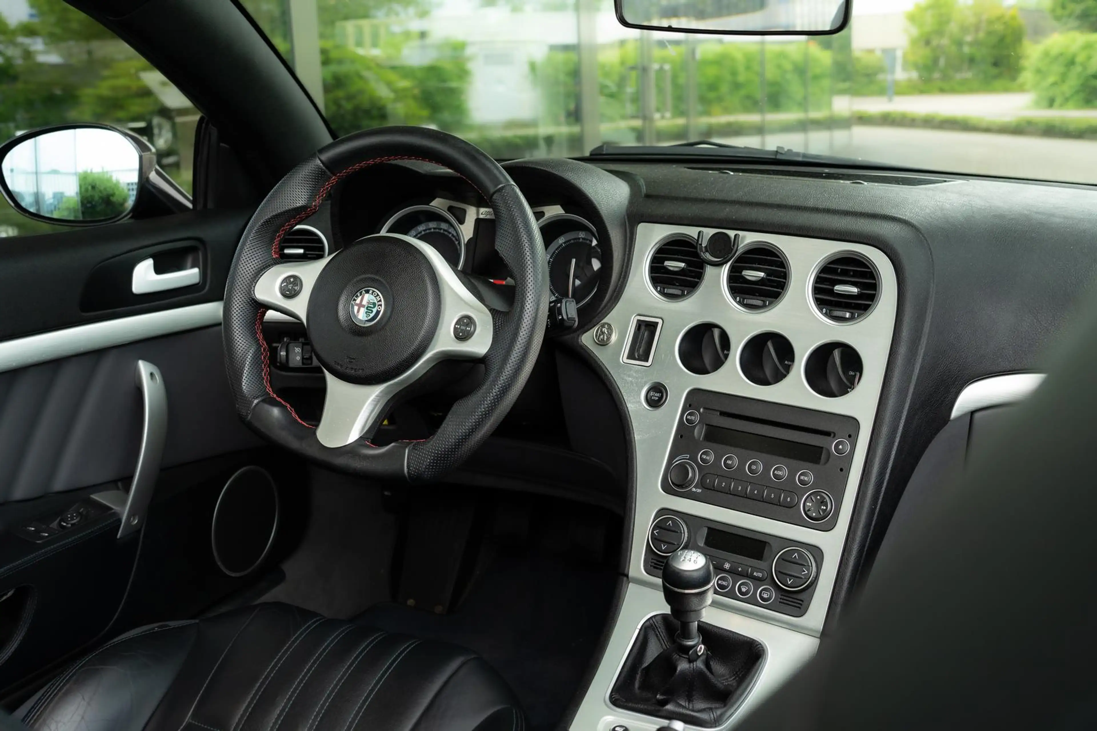 Alfa Romeo Spider 3.2 V6 JTS 24V Exclusive Q4 Metallic — photo 12