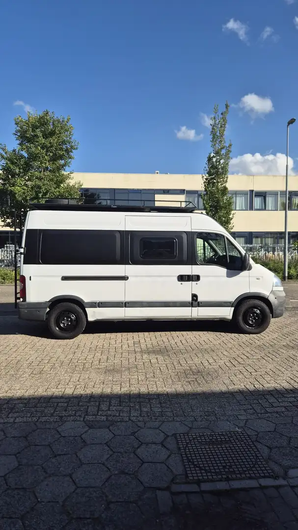 Opel Movano Белый - 1