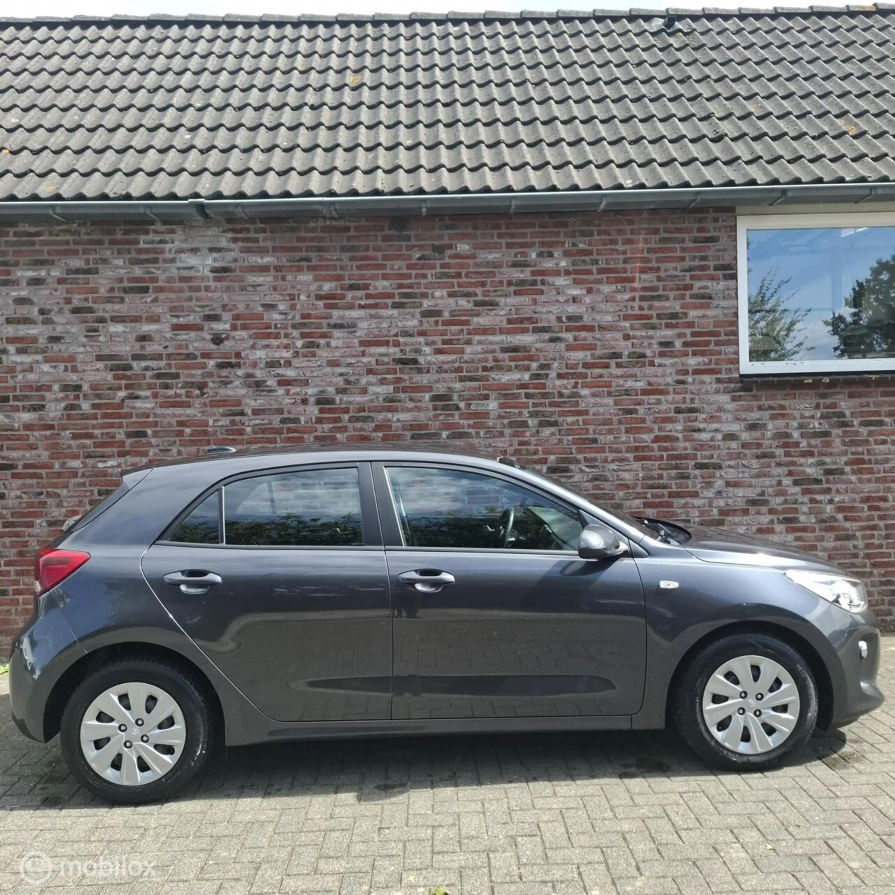 Kia Rio 1.0 TGDI ComfortLine — photo 3