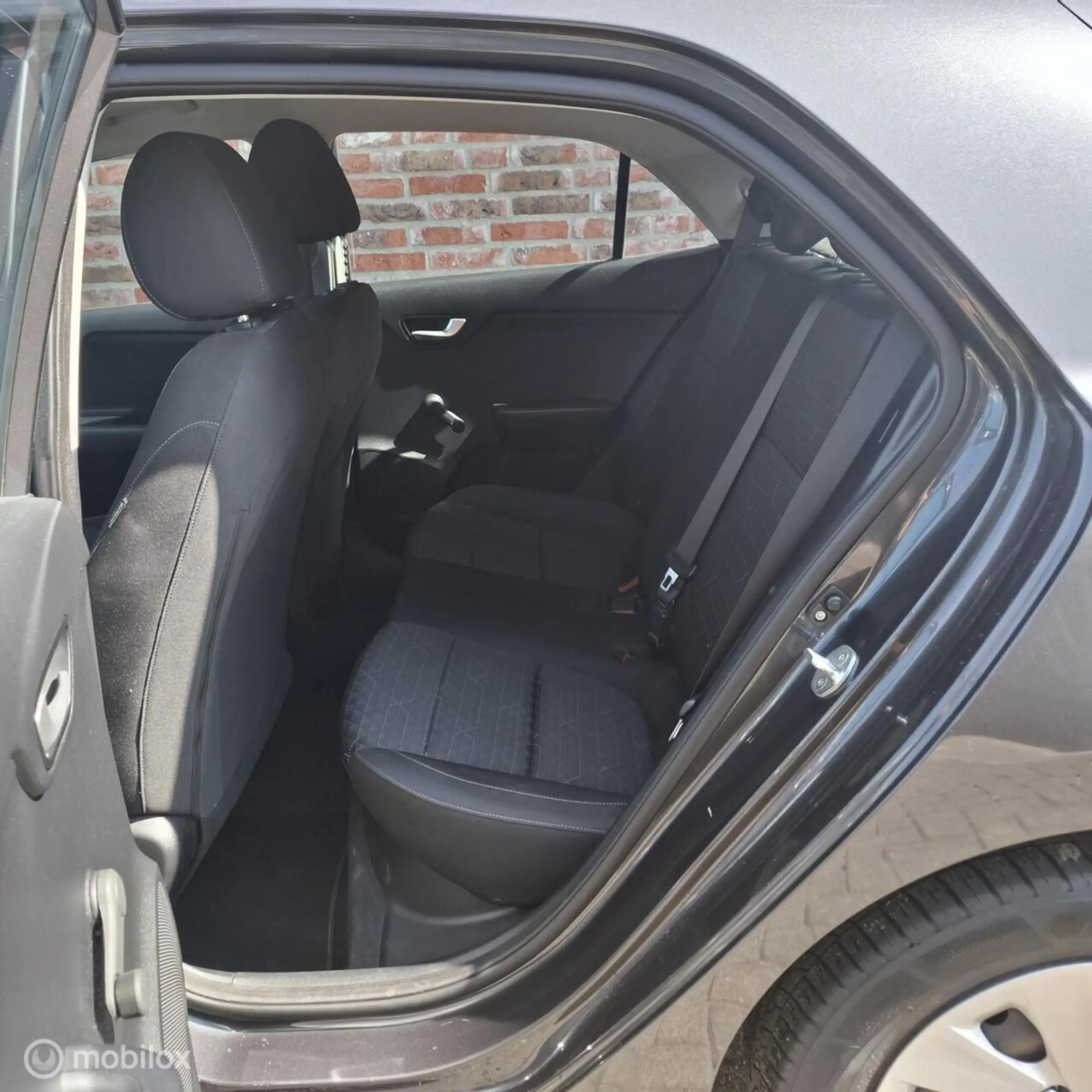 Kia Rio 1.0 TGDI ComfortLine — photo 9