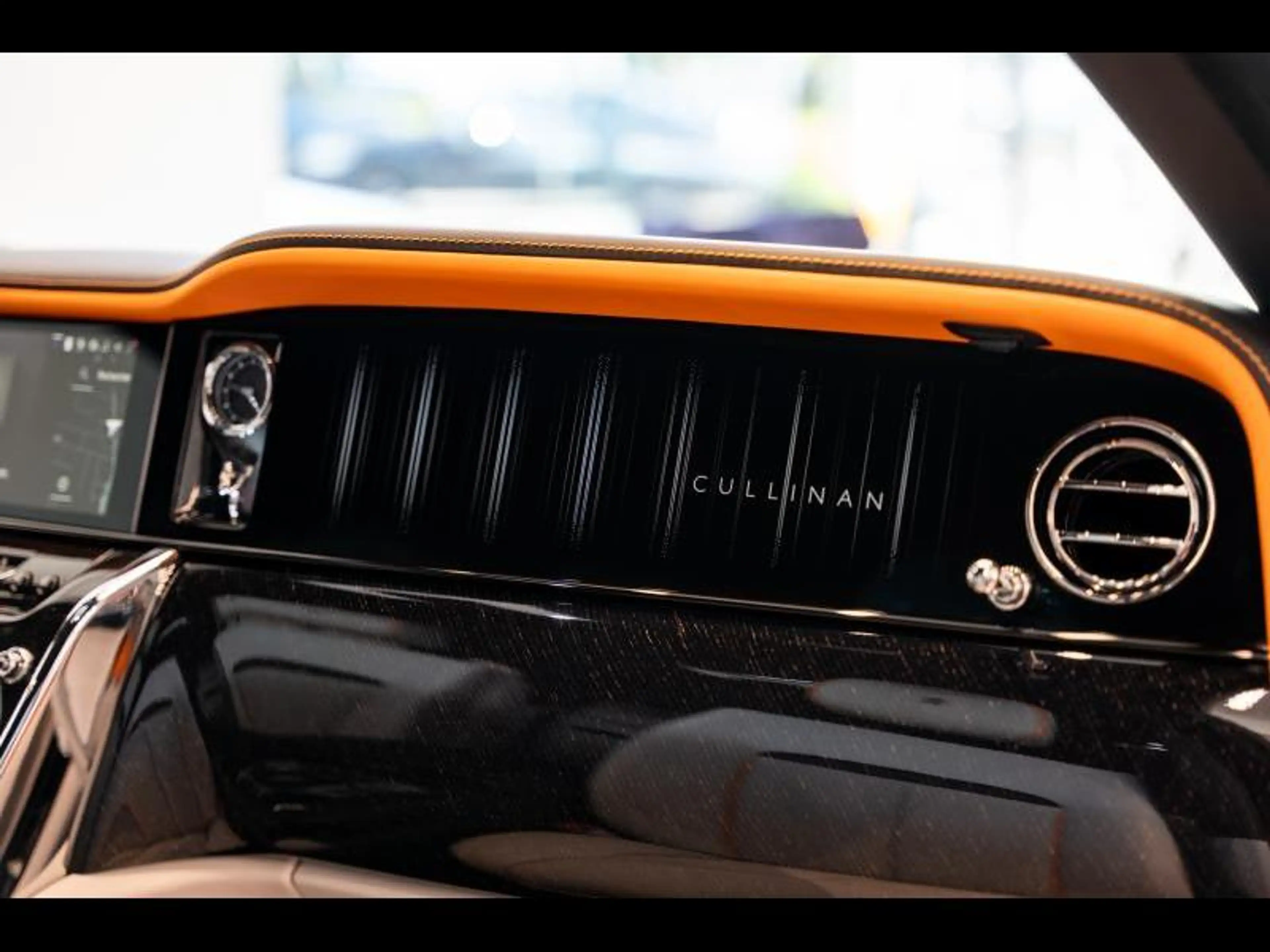 Rolls-Royce Cullinan — photo 14