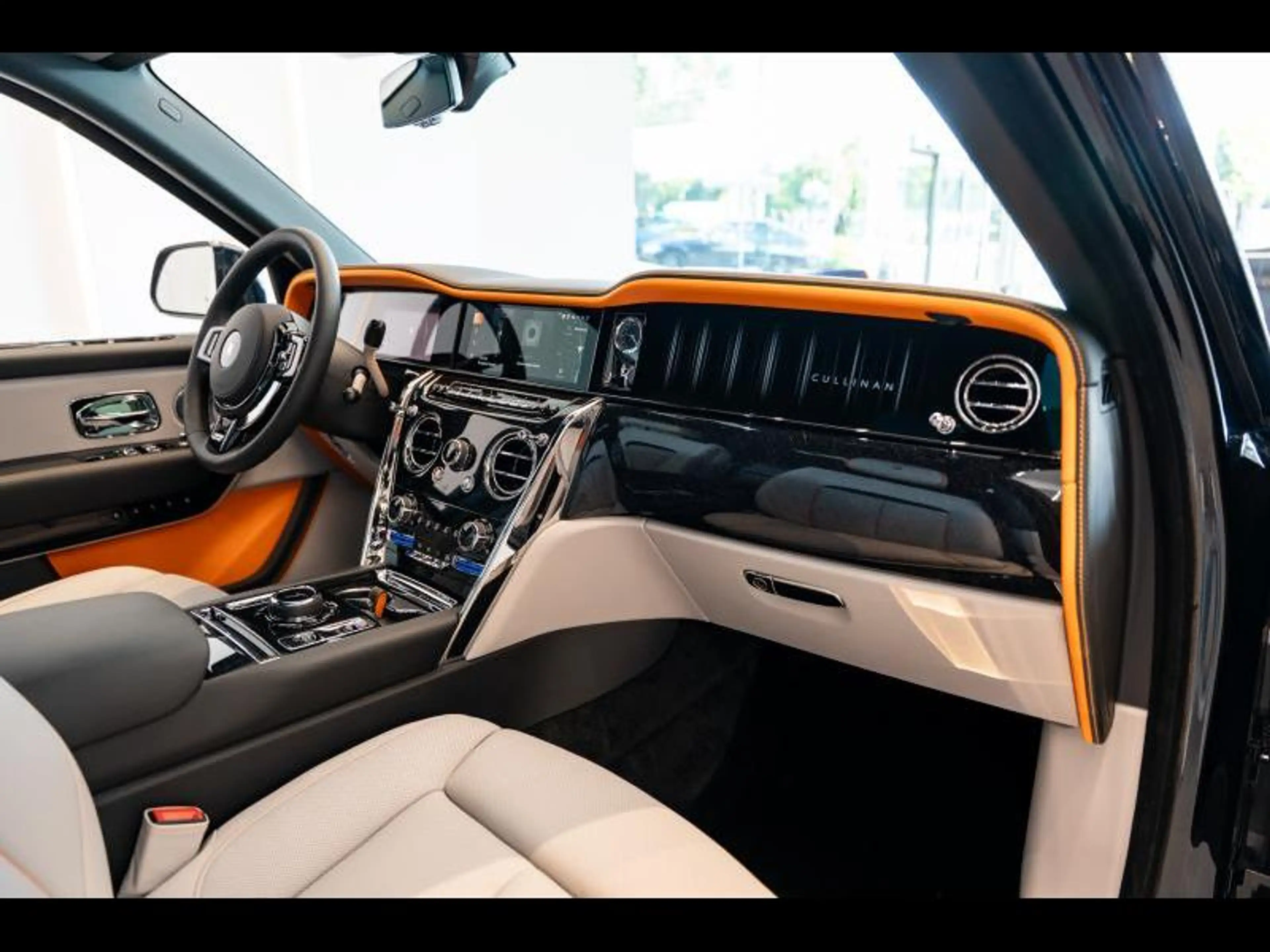 Rolls-Royce Cullinan — photo 6