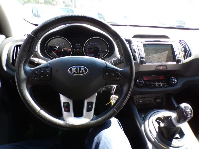 Kia Sportage 1.7 115cv gris 01/15 5500€ marchand Airco GPS — photo 9