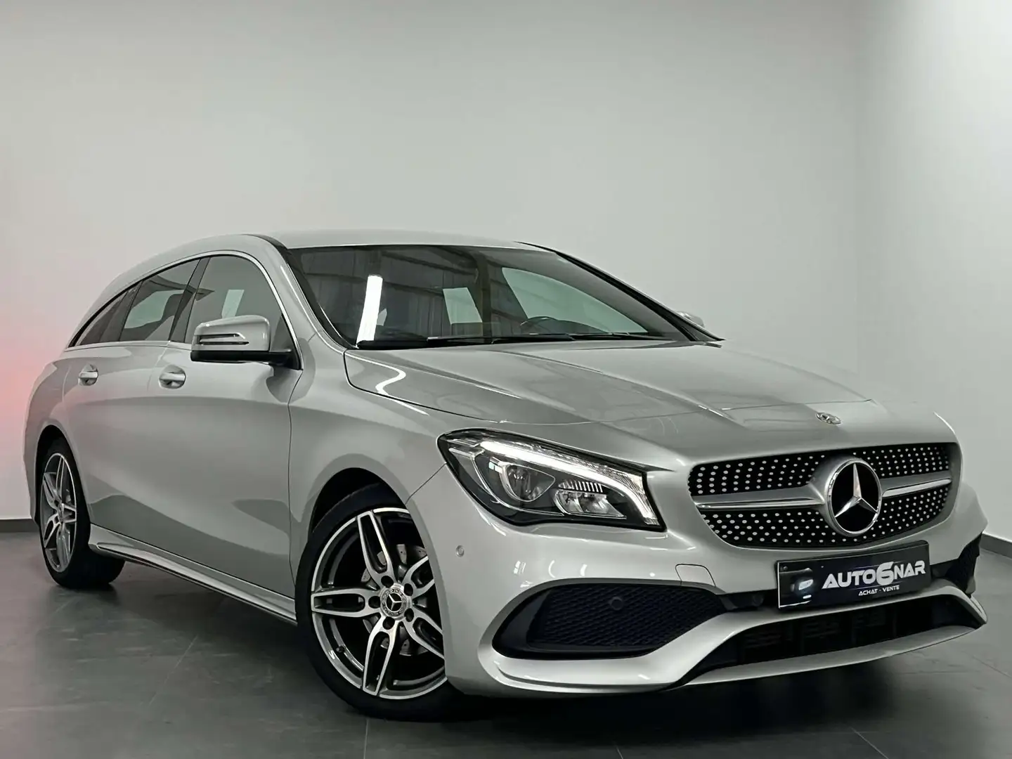 Mercedes-Benz CLA 180 d - Boite Auto - PACK AMG - Xenon - Navi - Euro 6b Argent - 1