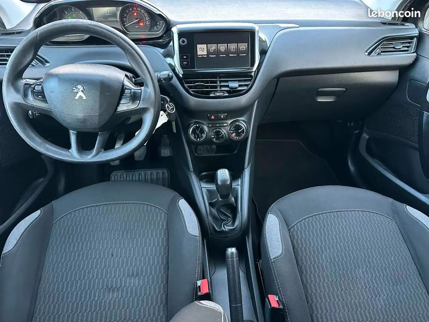 Peugeot 208 1.6 blue hdi 75ch active 2015 Noir - 2