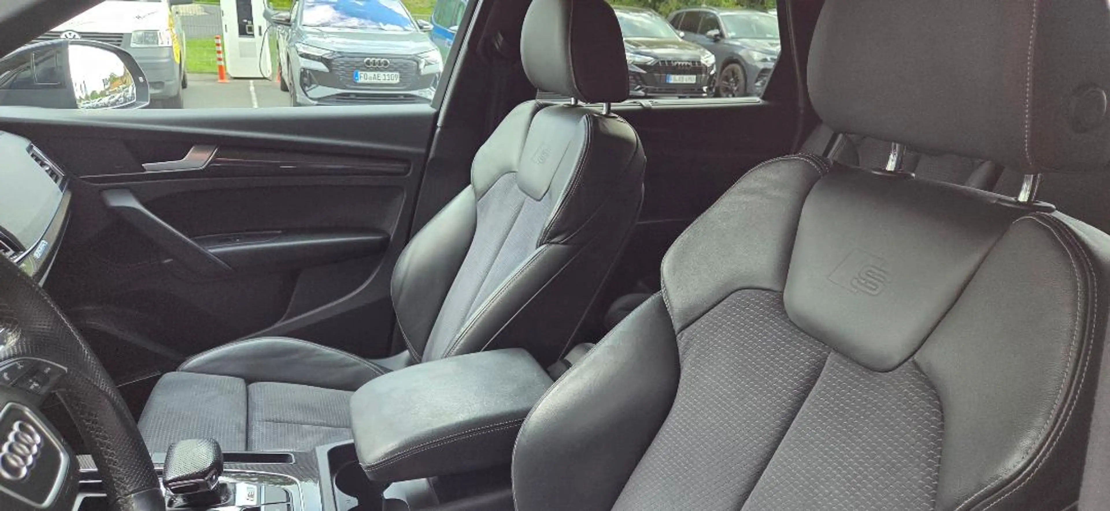Audi SQ5 Sportback 3,0TDI quattro Aut. Matrix B&O Stheizg AHK MMI — photo 14