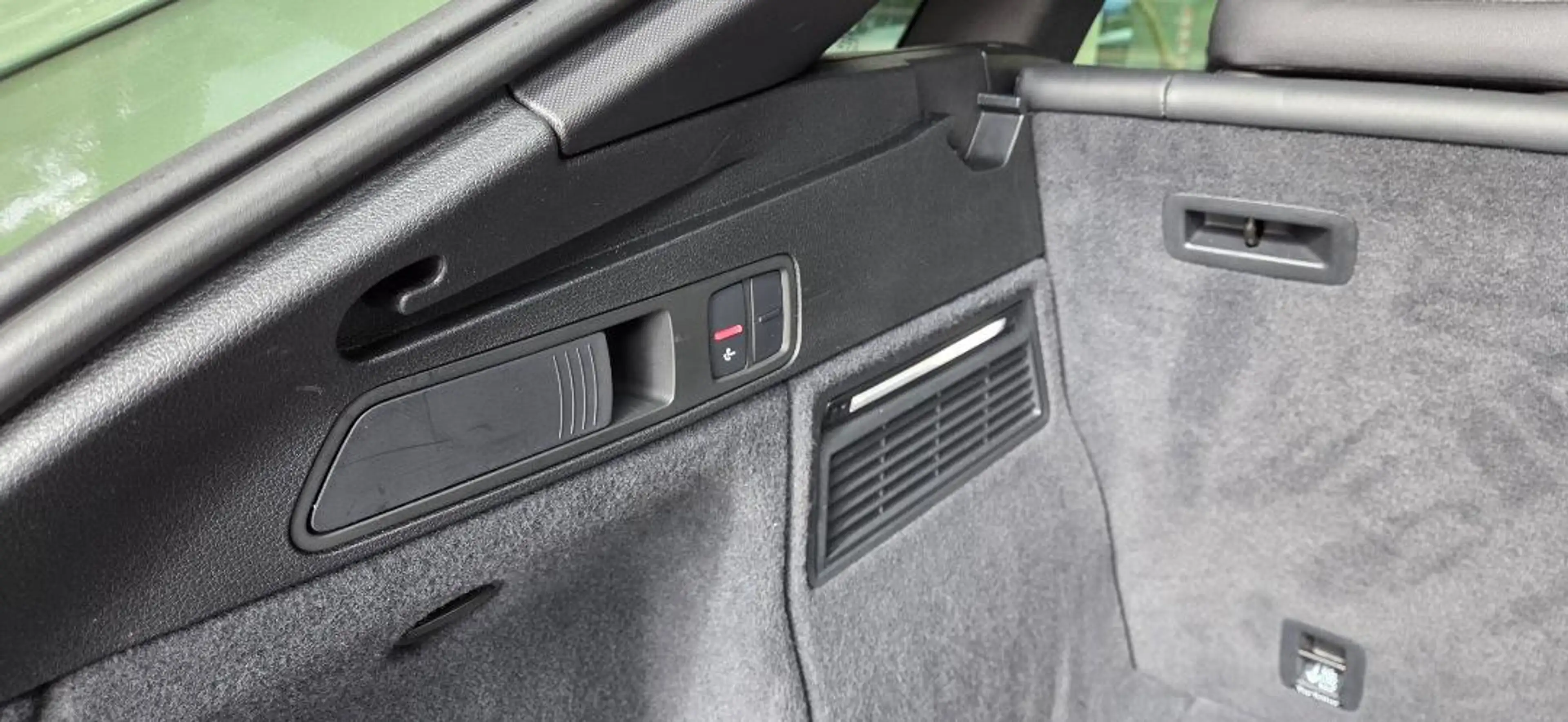 Audi SQ5 Sportback 3,0TDI quattro Aut. Matrix B&O Stheizg AHK MMI — photo 11