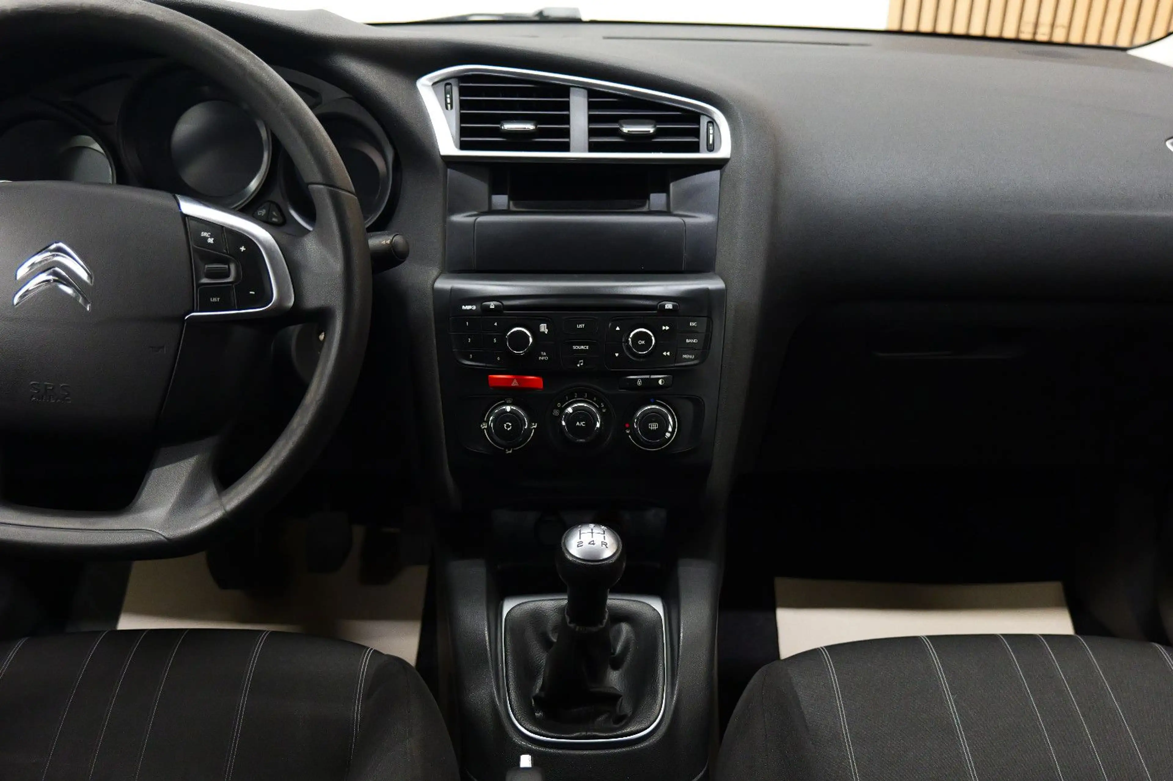 Citroen C4 1.4 VTi Attraction TEMP/ZV/KLIMA/LM+TÜV 11.26 — photo 14
