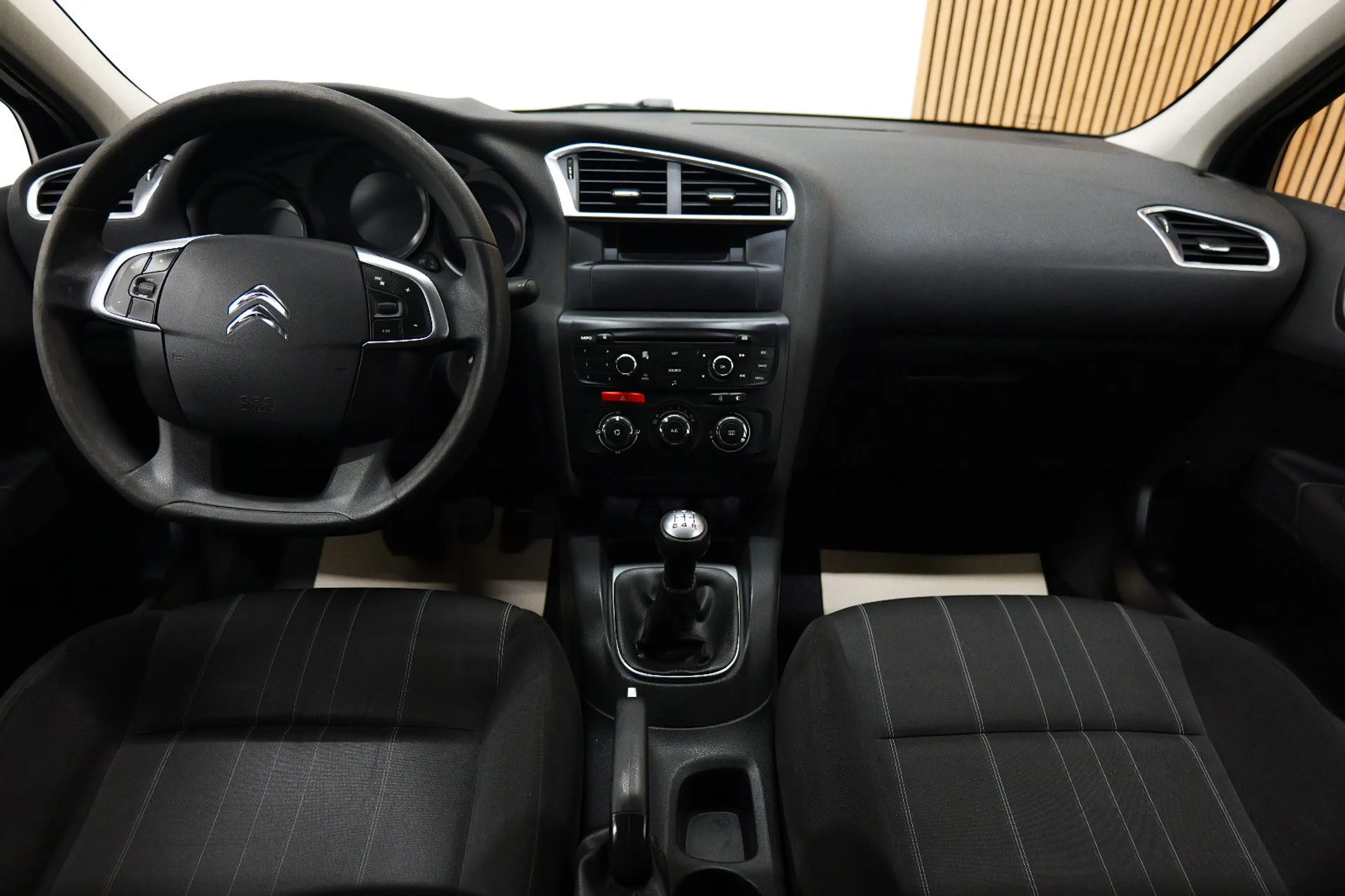Citroen C4 1.4 VTi Attraction TEMP/ZV/KLIMA/LM+TÜV 11.26 — photo 13