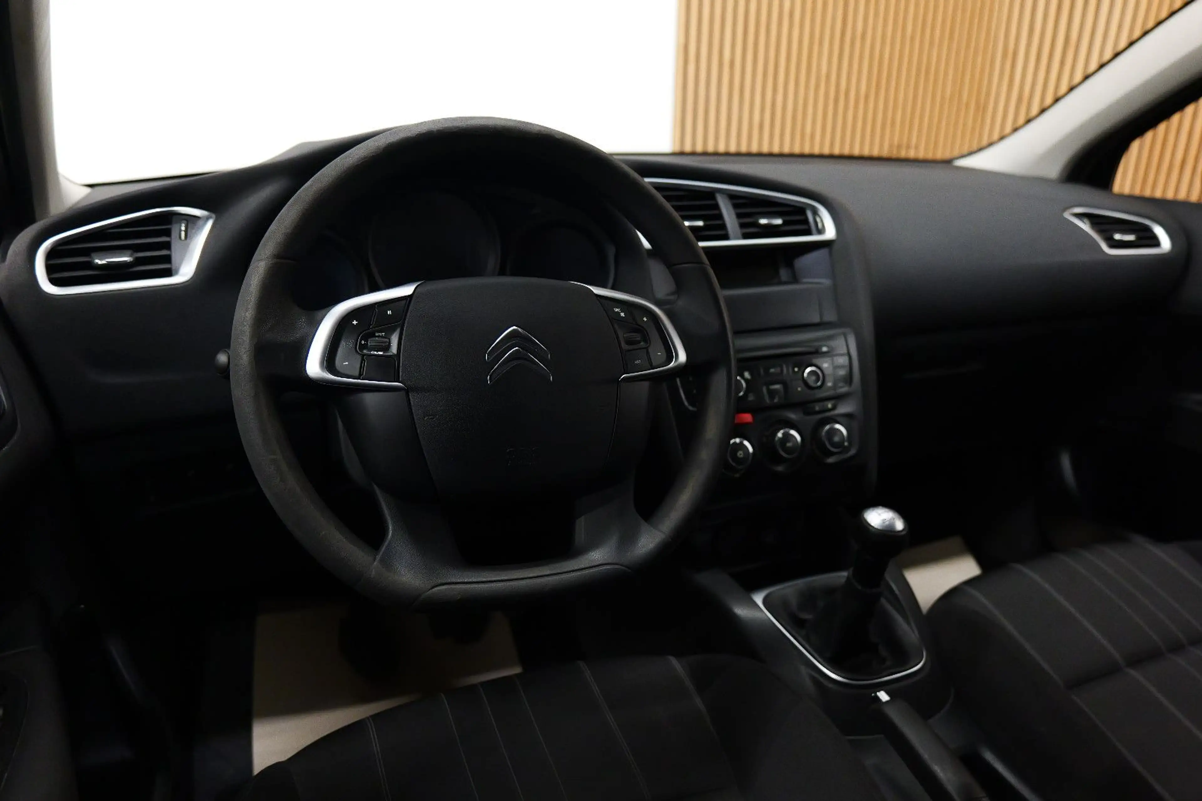 Citroen C4 1.4 VTi Attraction TEMP/ZV/KLIMA/LM+TÜV 11.26 — photo 11