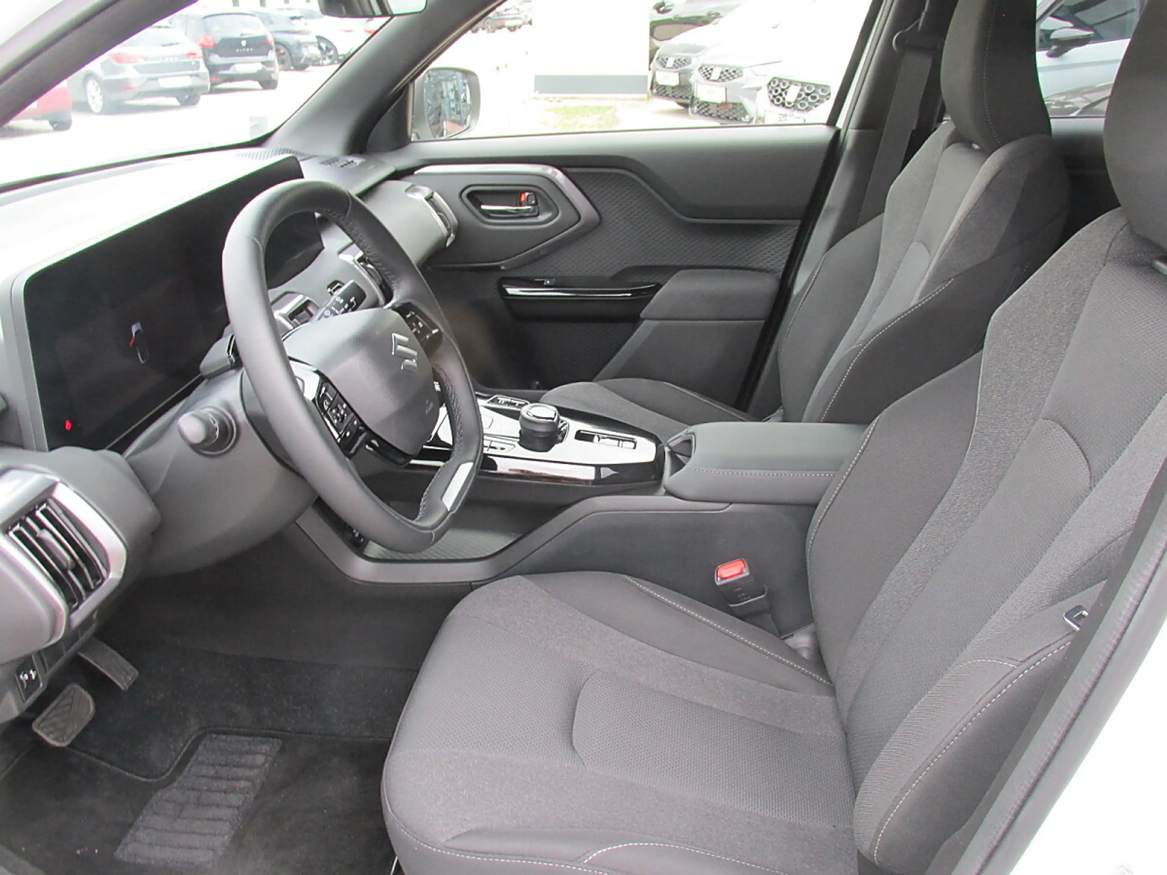 Suzuki Vitara eVitara 61kWh GL+ Allgrip-e Shine — photo 6