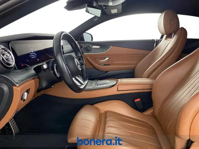 Mercedes-Benz E-Class view 10
