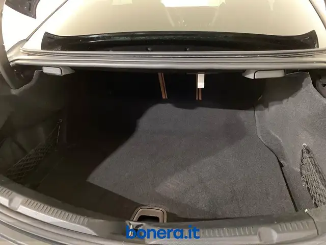 Mercedes-Benz E-Class view 8