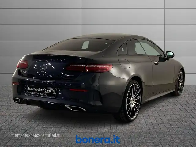 Mercedes-Benz E-Class view 2