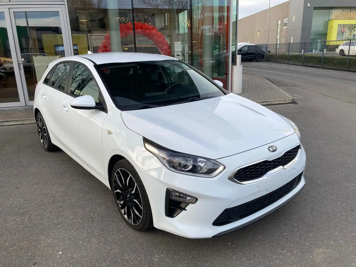Kia Ceed / cee'd T-GDi Navi Edition ISG Weiß - 1