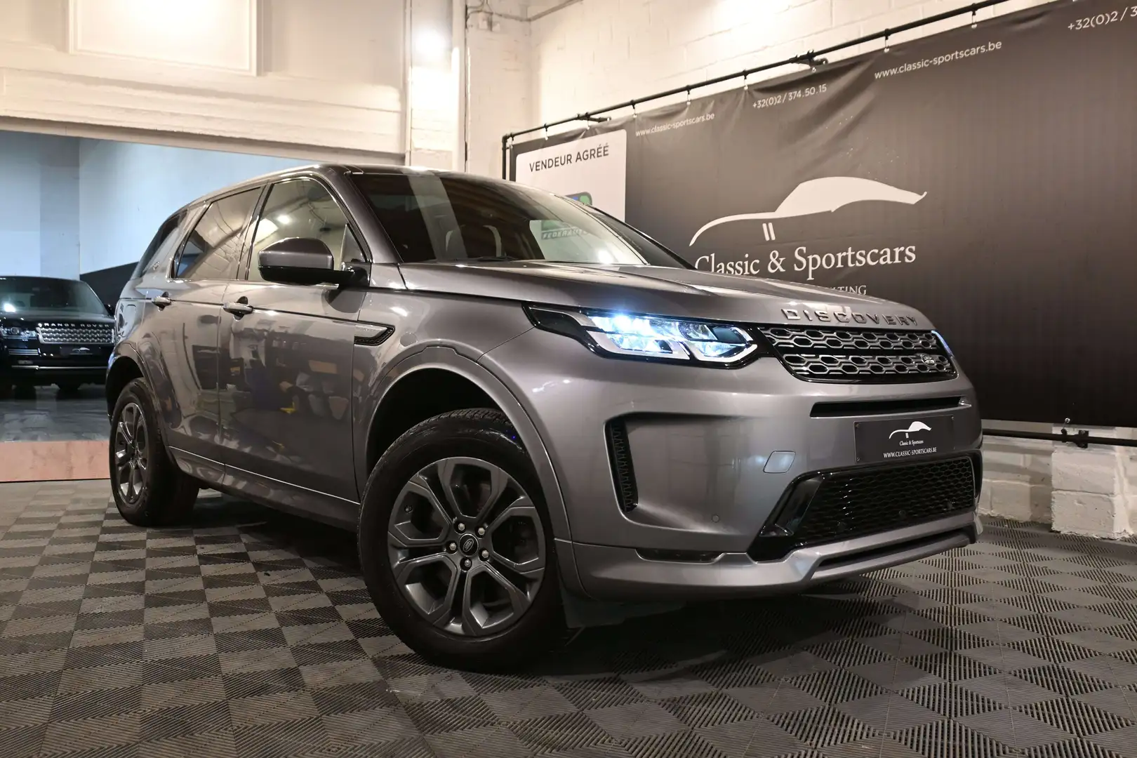 Land Rover Discovery Sport 2.0 TD4 4WD R-DYNAMIC / PANO / CAMERA / FULL Gris - 2