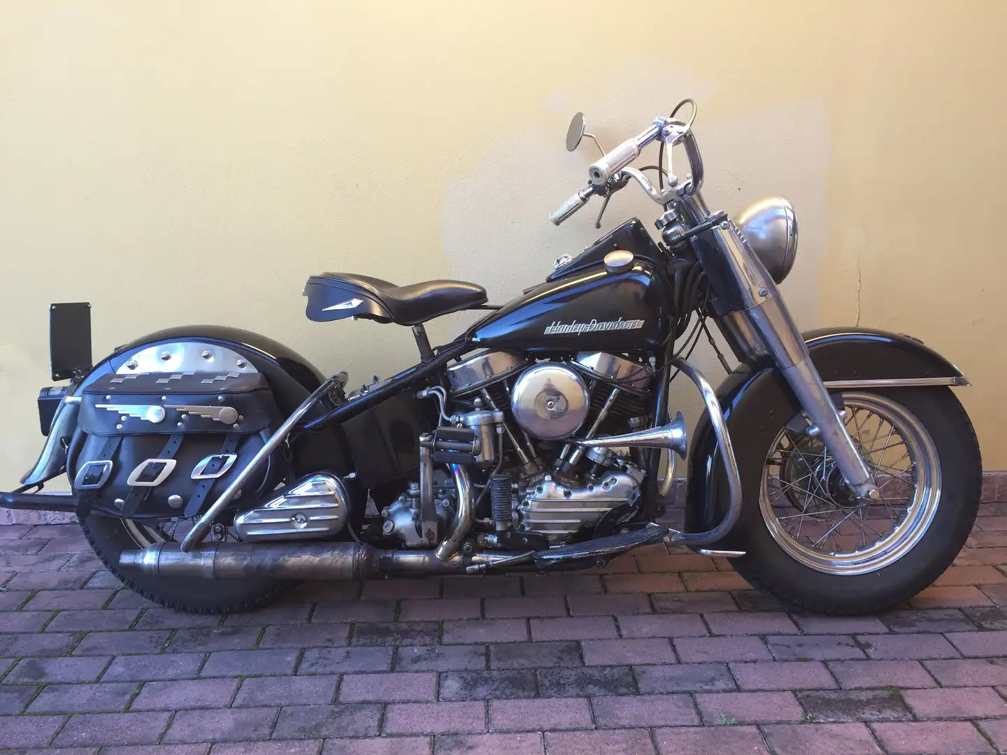 Harley-Davidson Hydra Glide Panhead 50simo Noir - 1