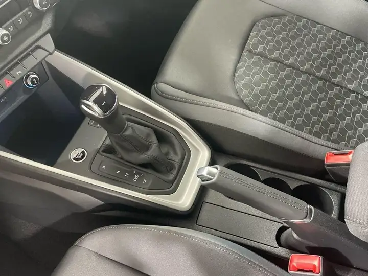Audi A1 2025, foto 15