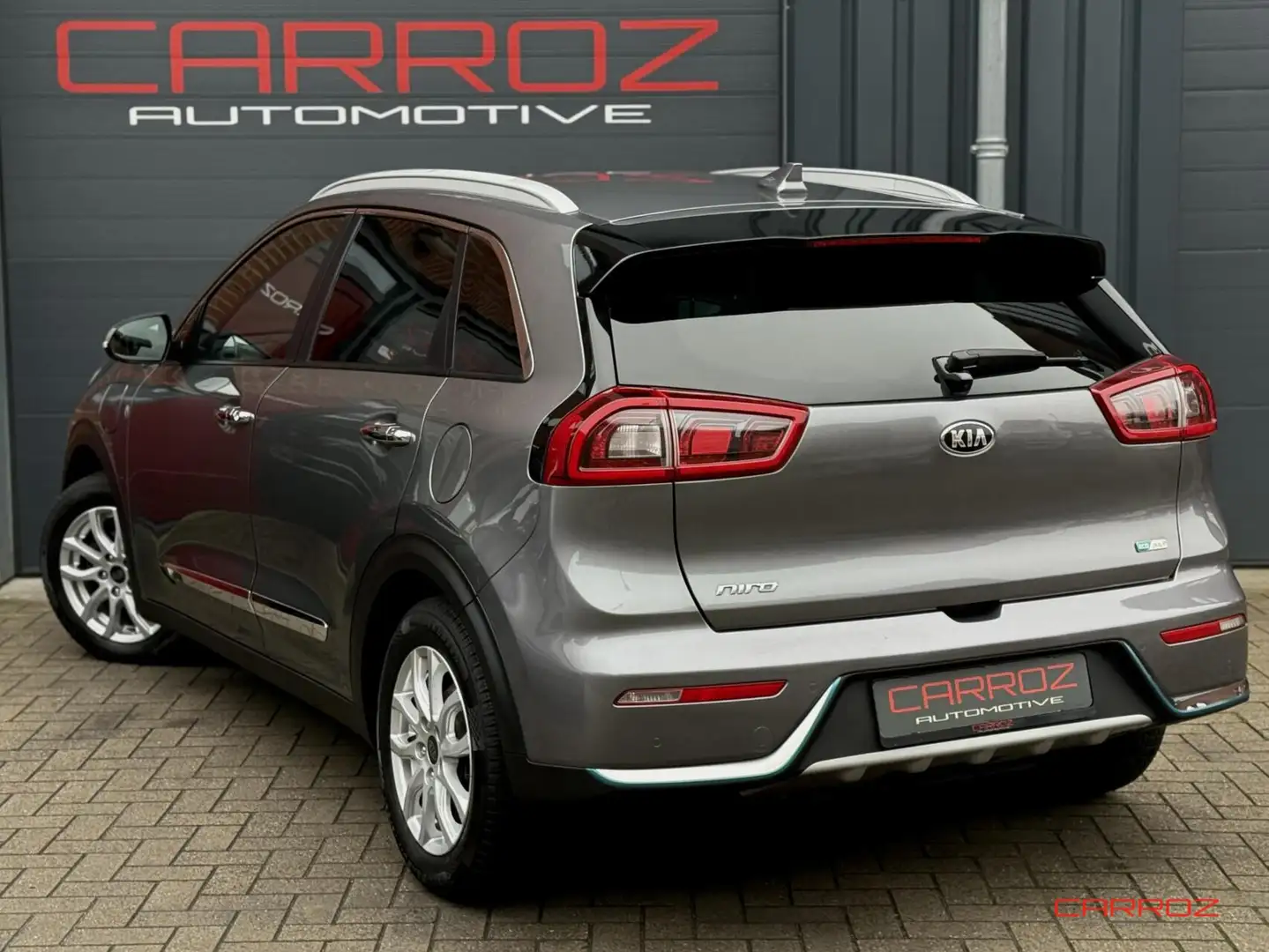 Kia Niro 1.6 GDi Hybrid ExecutiveLine Pano Camera CarPlay T Grau - 2