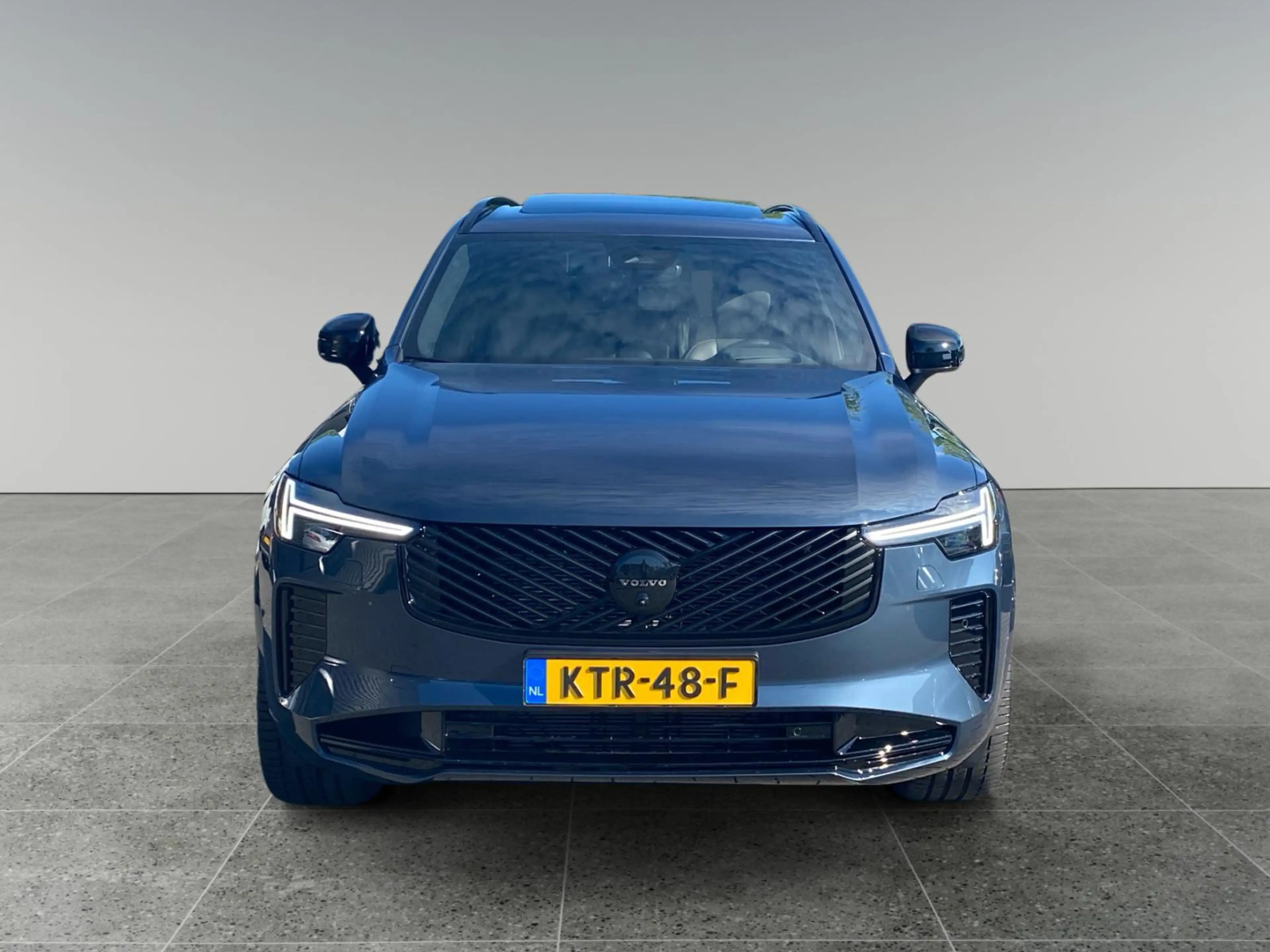 Volvo XC90 2.0 T8 Plug-in hybrid AWD Ultra Black Edition | Fu — photo 8