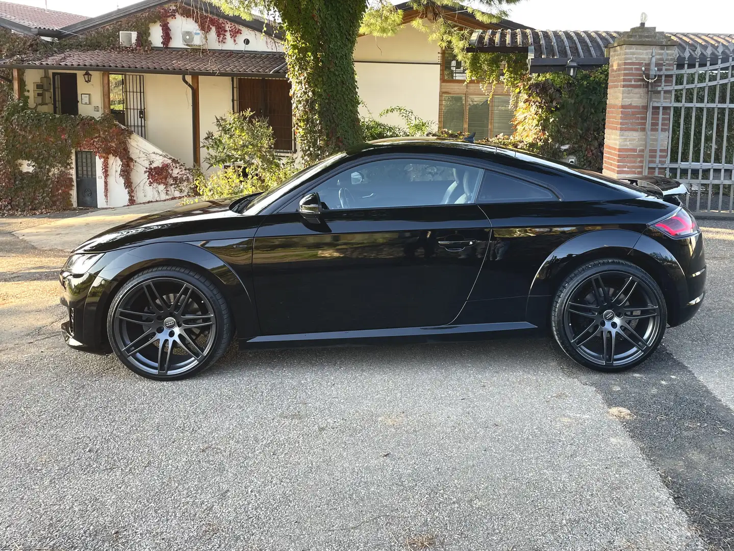 Audi TT Coupe 2.0 tfsi S line quattro s-tronic (GARANZIA) - 2