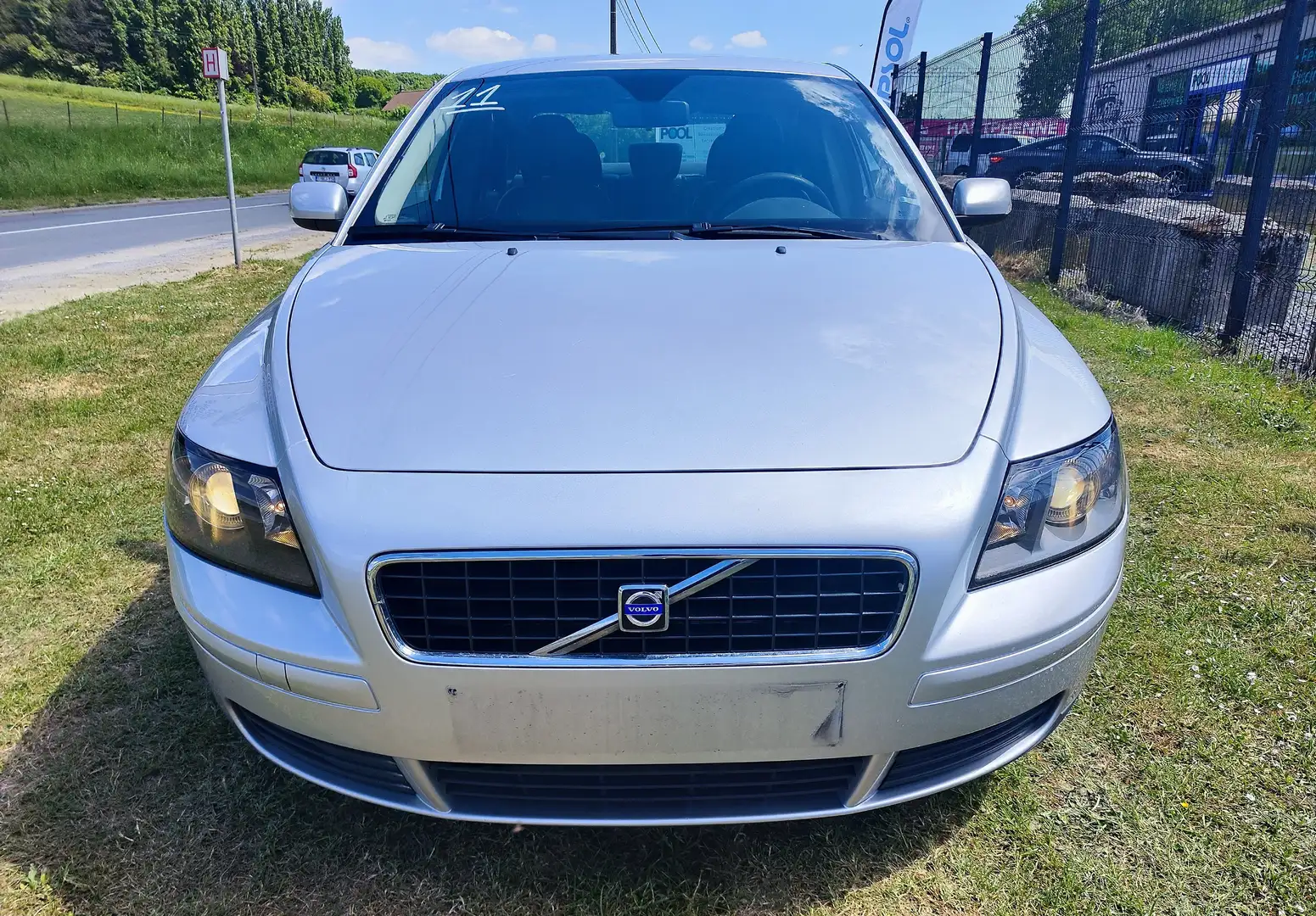 Volvo S40 2.0 Turbo - D Gris - 2