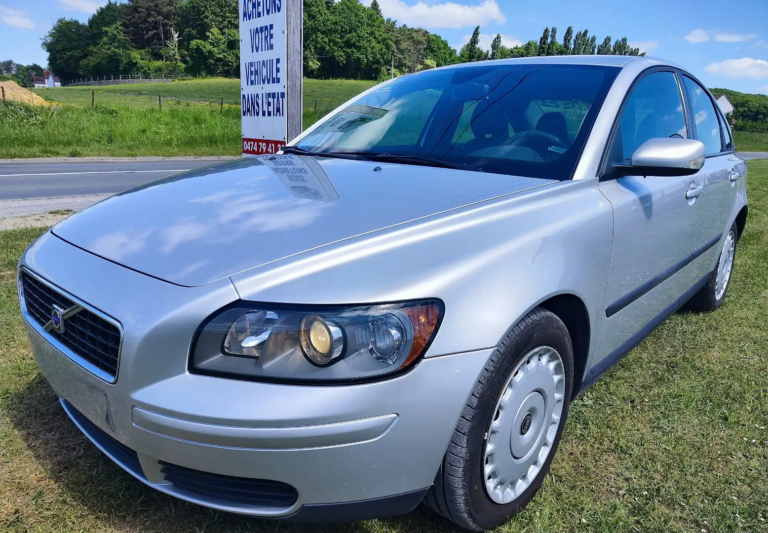 Volvo S40 2.0 Turbo - D Gris - 1