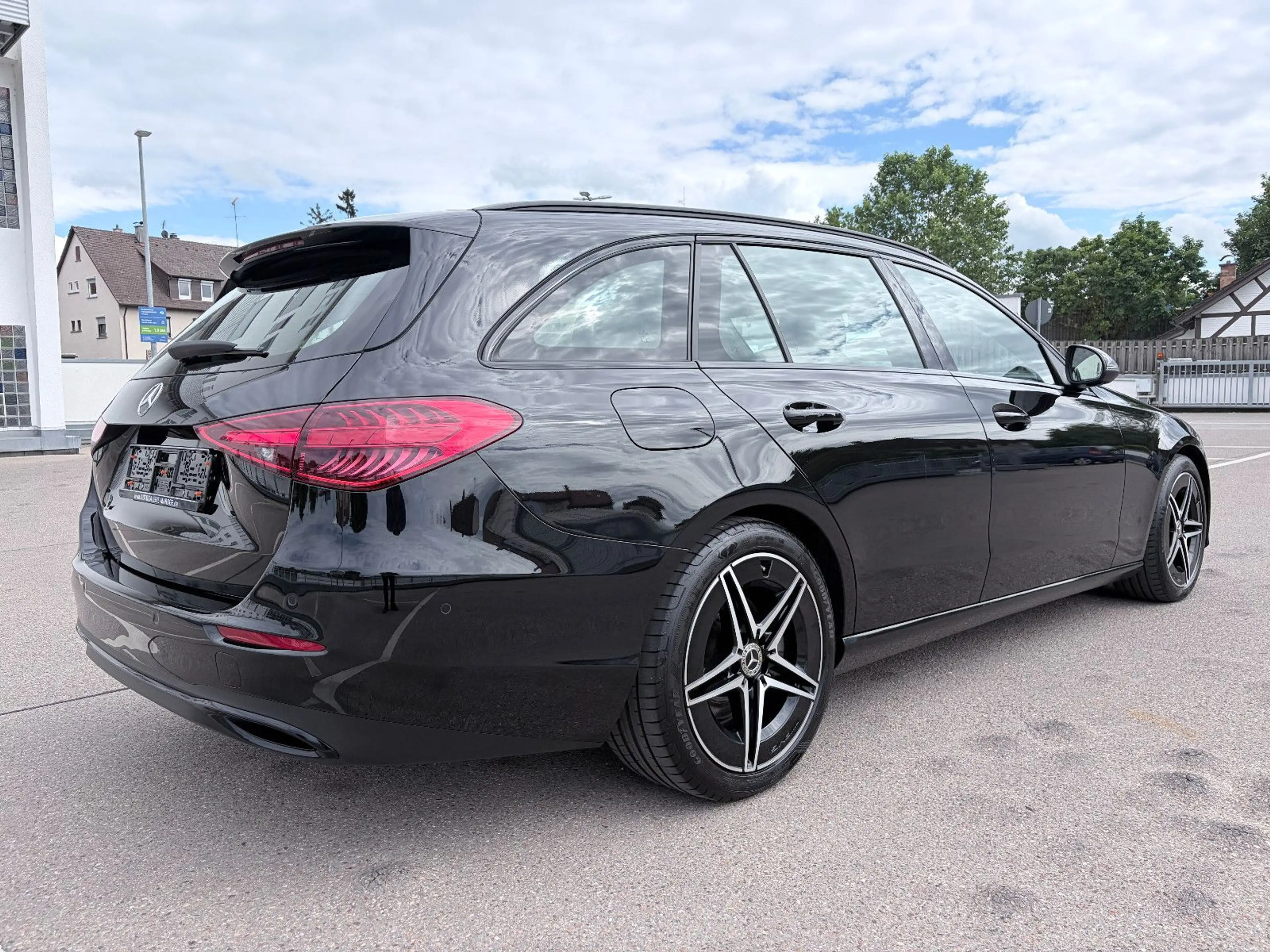 Mercedes-Benz C 200 T d 9G PANO/AHK/18"AMG/DISTRONIC/KAMERA — photo 5