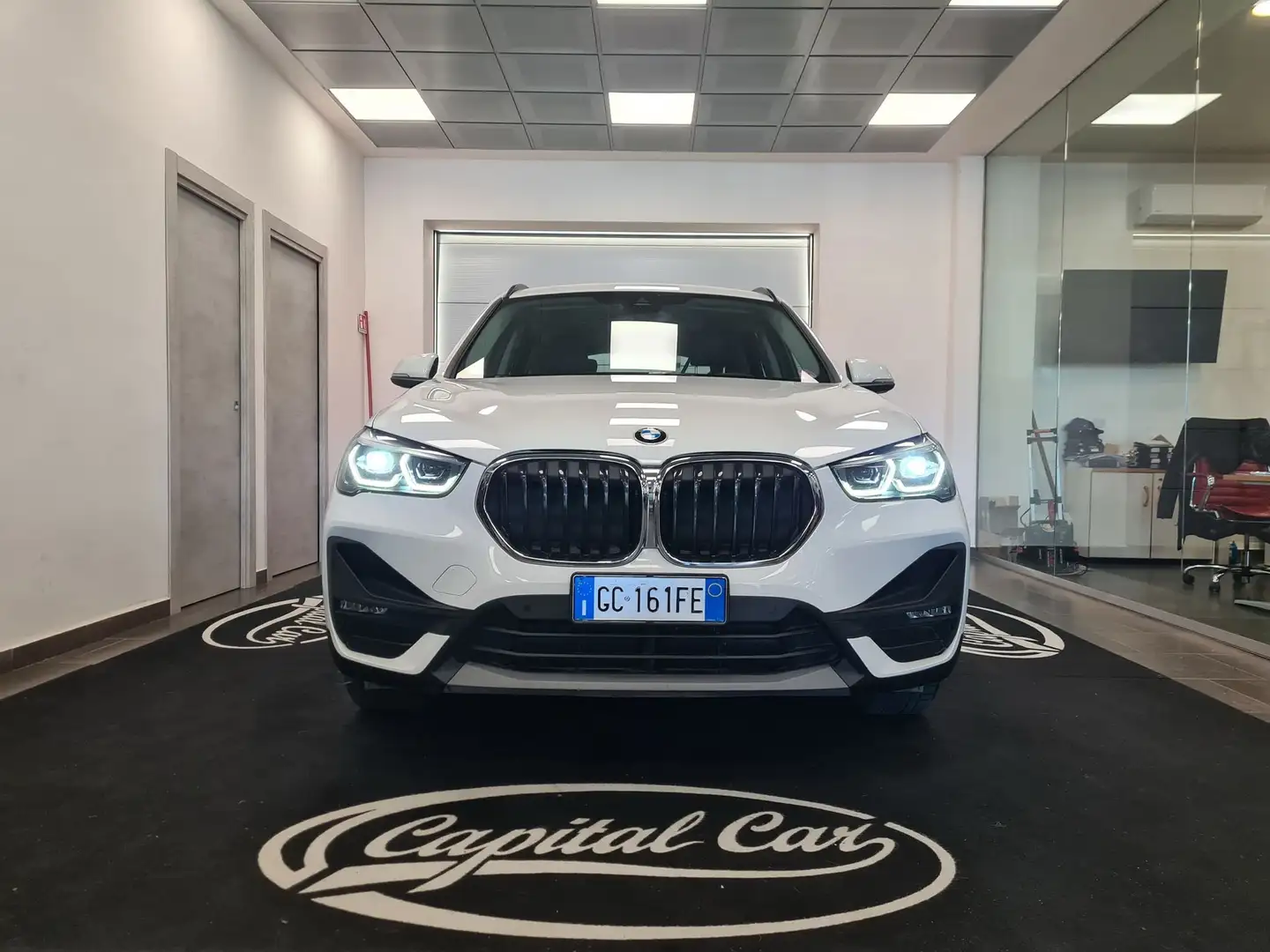 BMW X1 X1 sdrive18d Business Advantage auto Blanc - 2