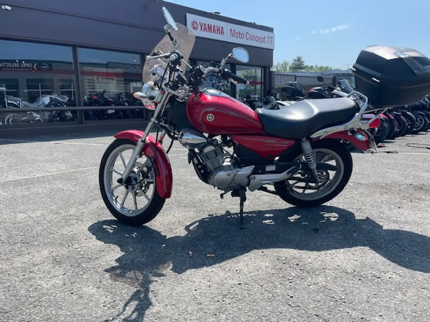 Yamaha YBR 125 Rouge - 2