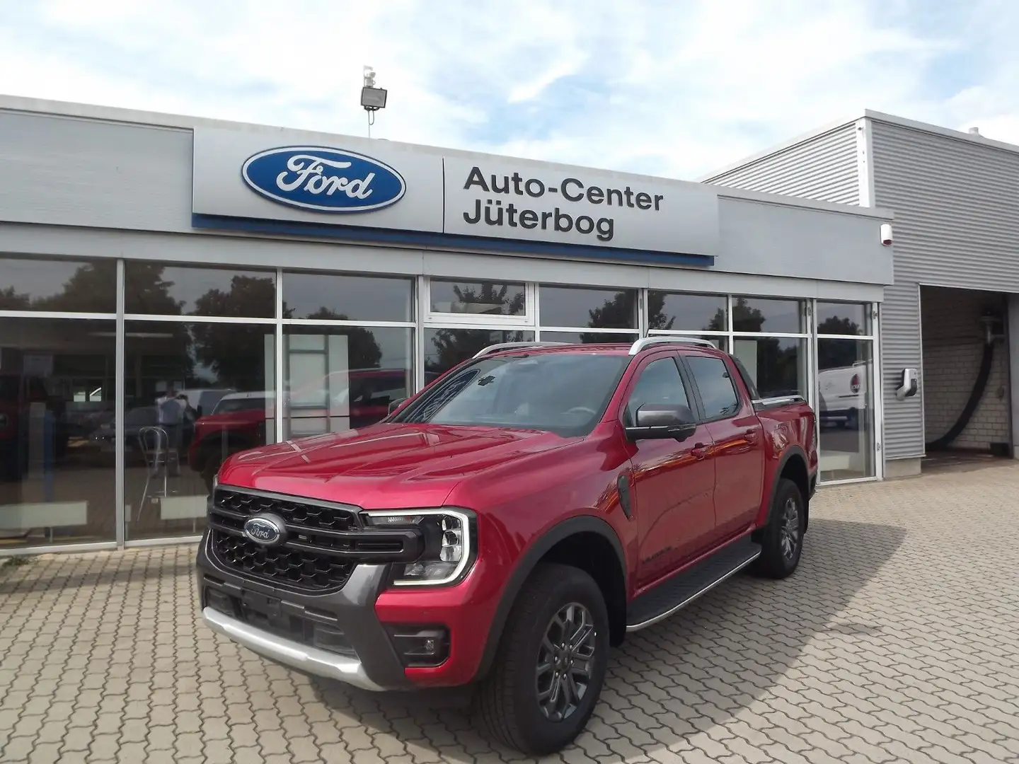 Ford Ranger Wildtrak e-4WD Doppelkabine*elektr.Rollo* Rot - 2