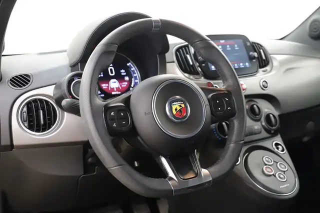 Abarth 595 view 13