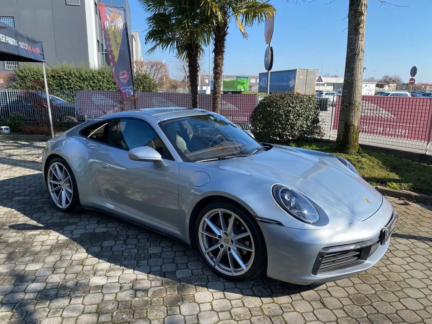 Porsche 911 992 Carrera 4 (992.1) Argento - 1