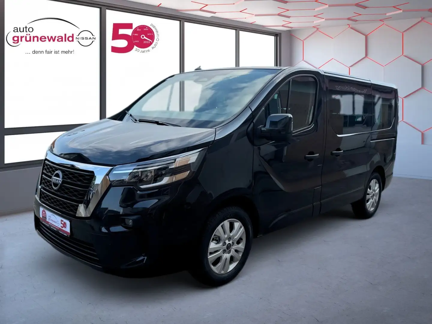 Nissan Primastar Kombi Automatik,Tekna 9 Sitzer,LED Schwarz - 1