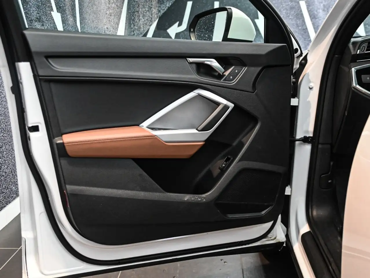 Audi Q3 снимка Audi Q3