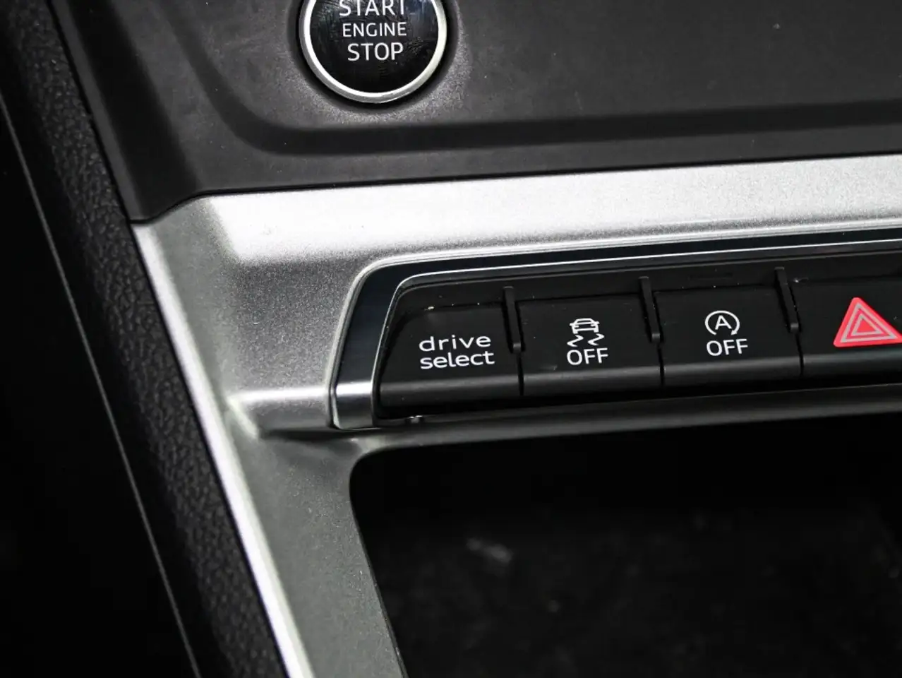 Audi Q3 снимка Audi Q3