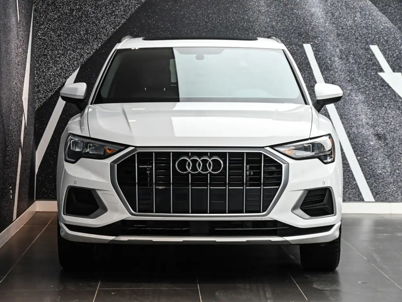 Audi Q3 снимка Audi Q3