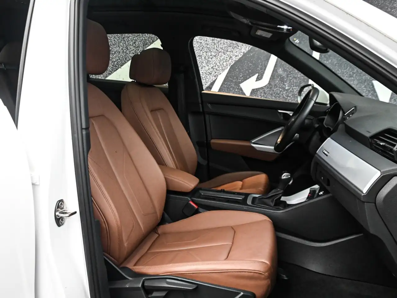 Audi Q3 снимка Audi Q3