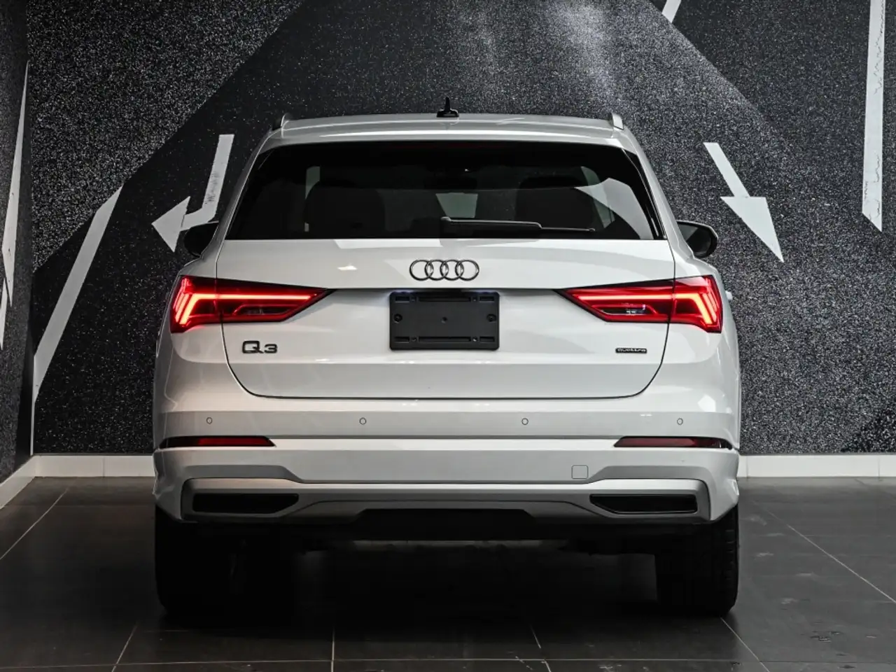 Audi Q3 снимка Audi Q3