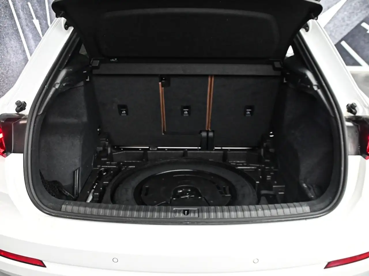 Audi Q3 снимка Audi Q3