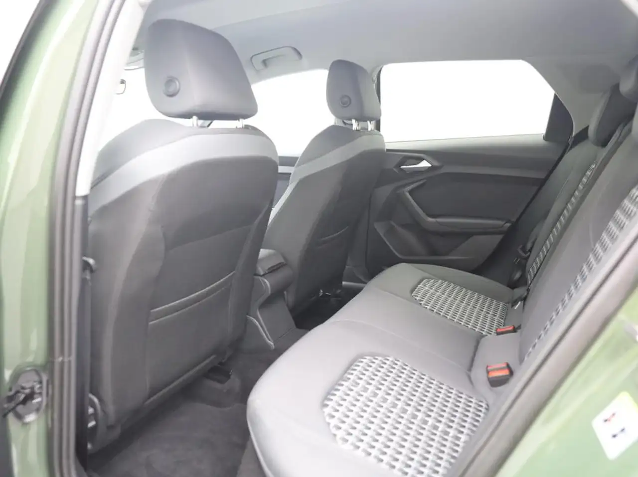 Audi A1 allstreet Business Edition 30 TFSI 116 PK S-tronic / Cruise Control / PDC / Apple Carplay 18