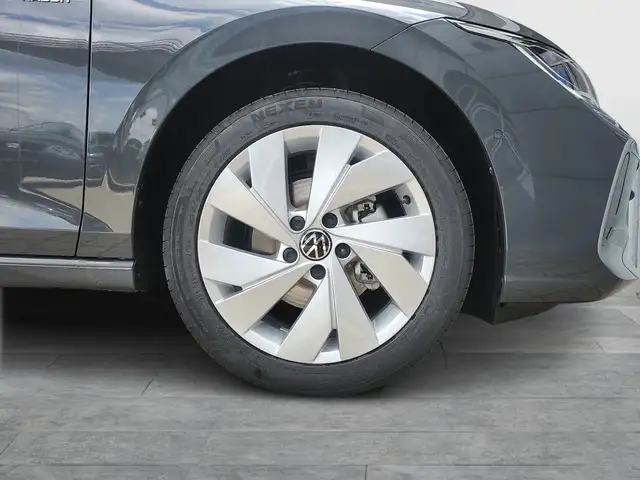 Volkswagen Golf view 7